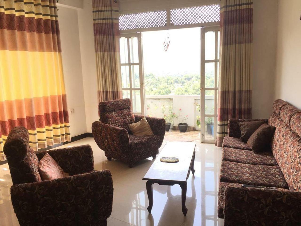 Mountview Homestay Kandy Zewnętrze zdjęcie