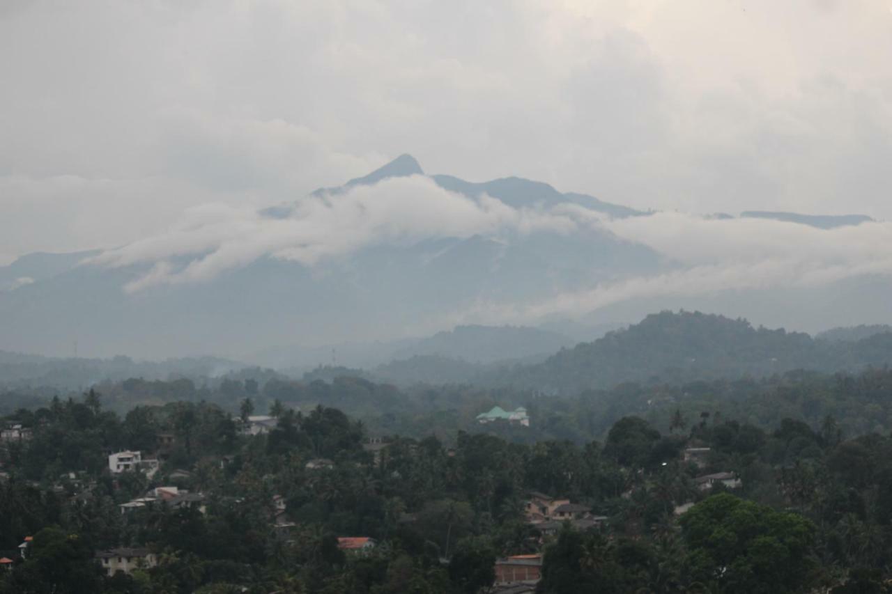 Mountview Homestay Kandy Zewnętrze zdjęcie