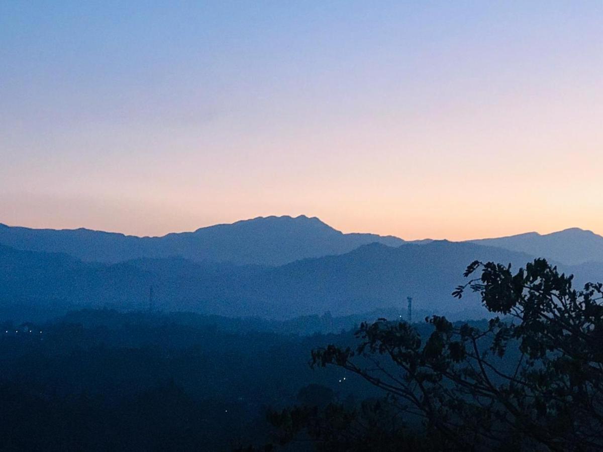 Mountview Homestay Kandy Zewnętrze zdjęcie